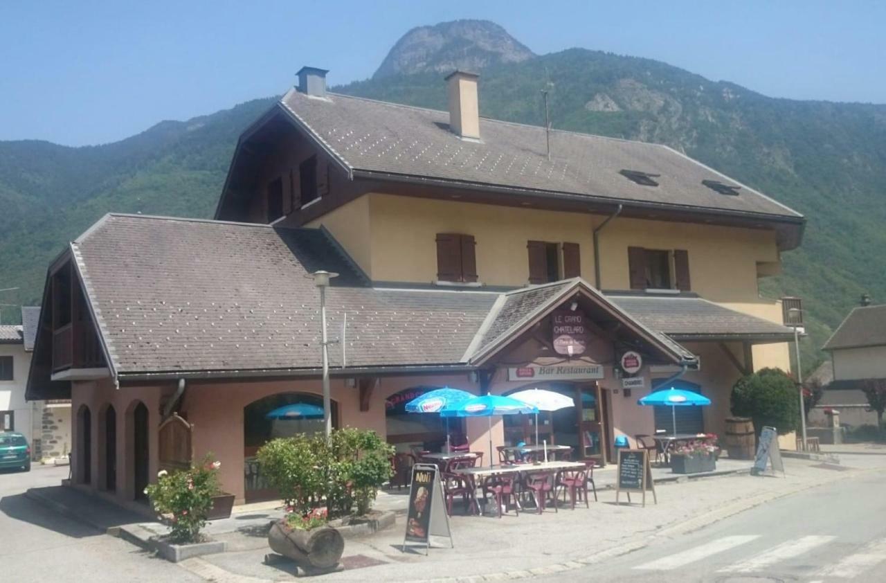 Le Grand Chatelard Hotel Bar Restaurant Sainte-Marie-de-Cuines Zewnętrze zdjęcie